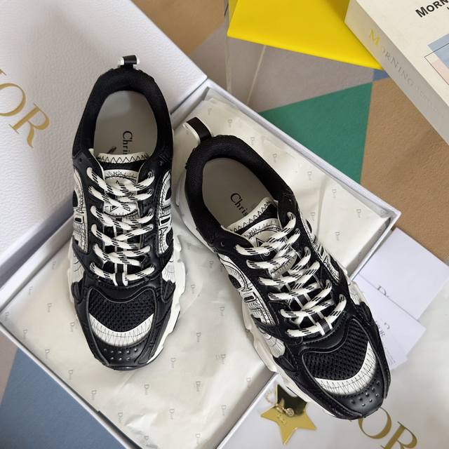 Top version: Couple's model Dior Chrono series casual sneakers dad shoes Origina
