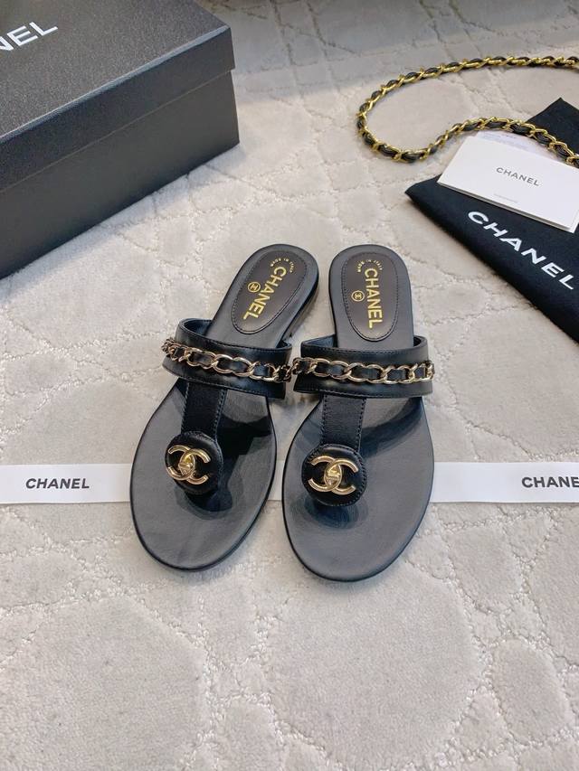 Factory price P Chane* Classic style thong chain flat slippers Chanel style clas