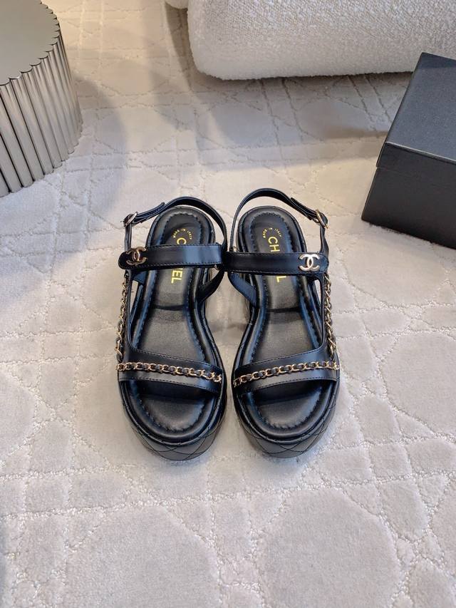 Factory price P Chane* new thick-soled platform sandals with classic chain decor