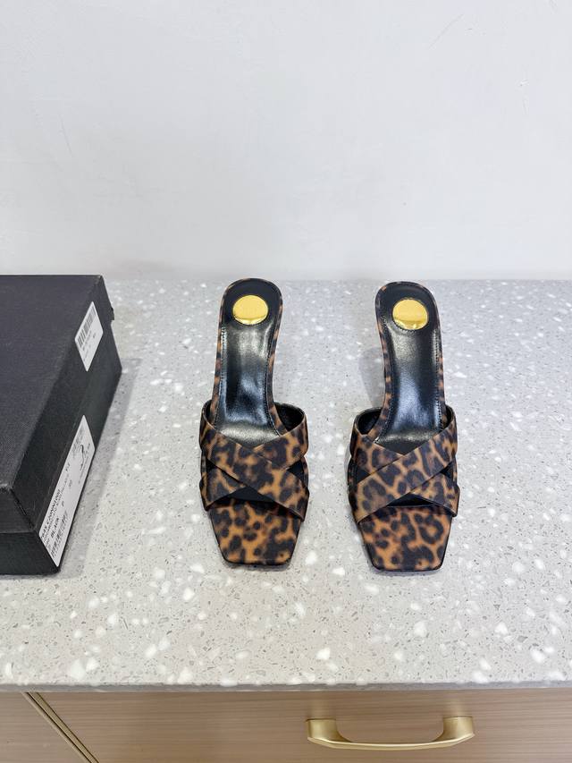 Saint Laurent 25Ss new spring and summer high-heeled slippers The dazzling rhine