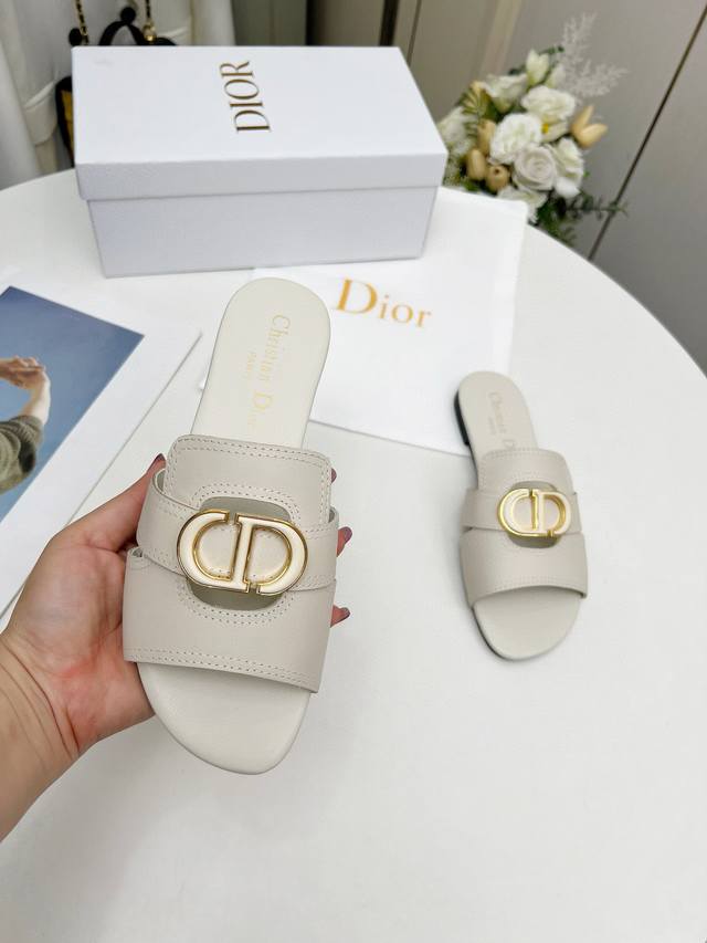 6 colors available Rubber sole P, leather sole Dior summer new beach slippers Th