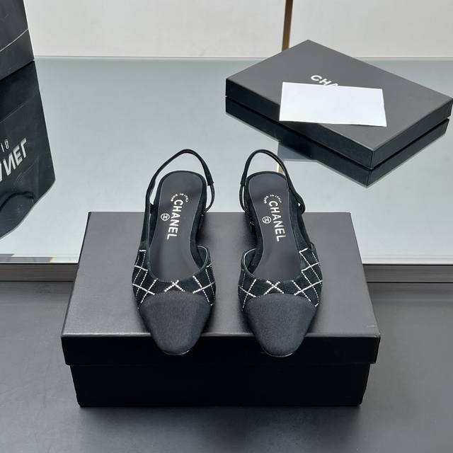 Main model Chanel Slingback classic series patchwork thick heel sandals Fashion