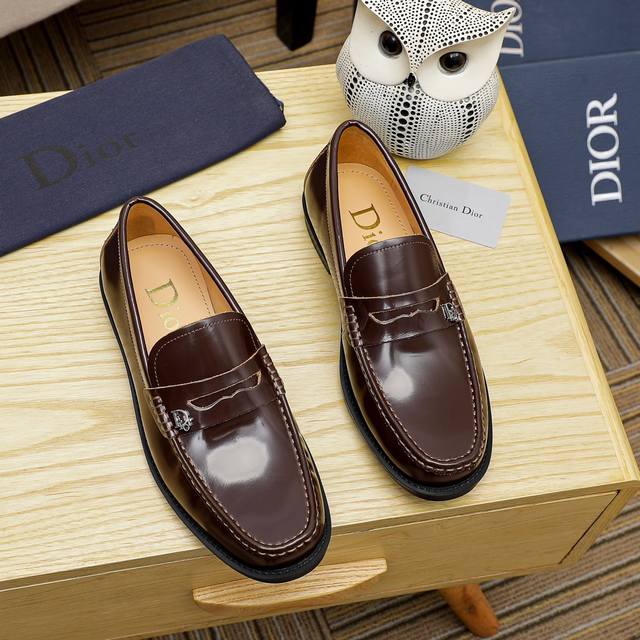Dior Dior Hong Kong counter new casual men's shoes are on sale on the official w