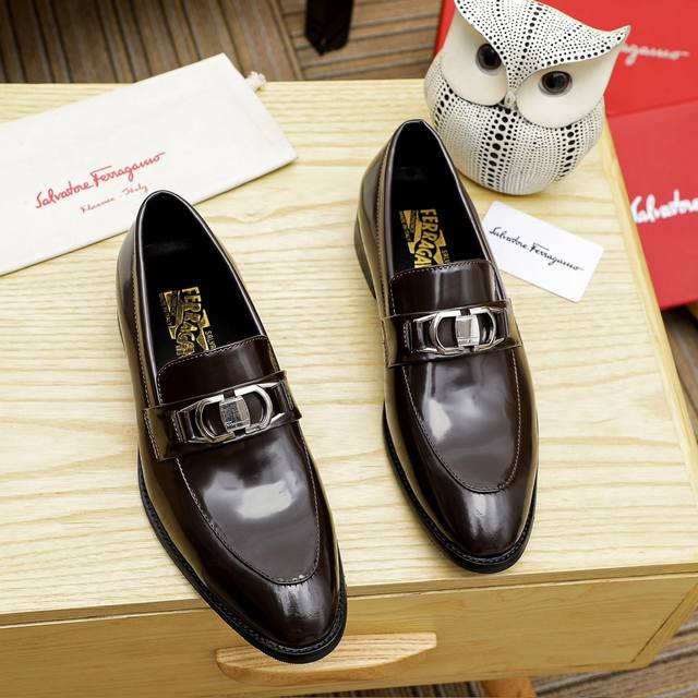 Ferragamo new men's casual slip-on shoes are made from the original 1:1 mold on