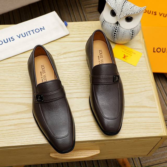 Louis Vuitton new men's casual business leather shoes are a replica of the origi