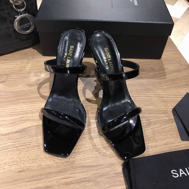 Saint Laurent Paris Ysl Saint Laurent classic spring and summer letter heel one-