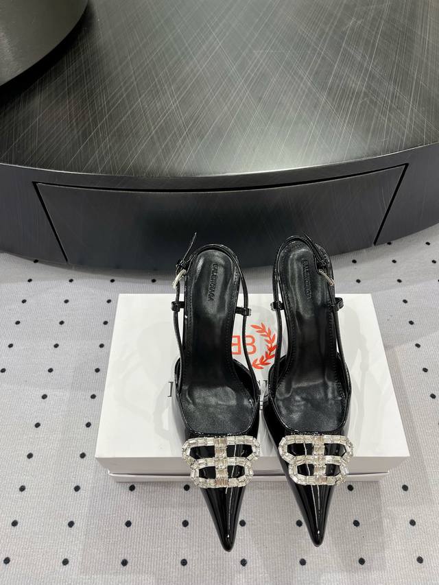Ss24 Diamond buckle pointed kitten heel, just the right femininity, a pair of be