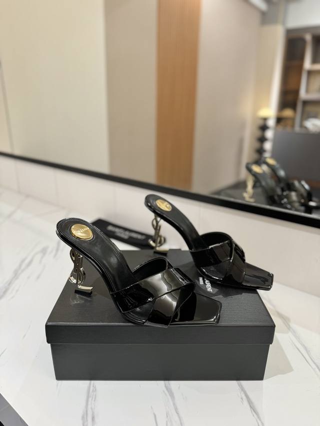 Factory Price Pp: Saint Laurent 2025 YSL letter metal buckle paint YSL letter he