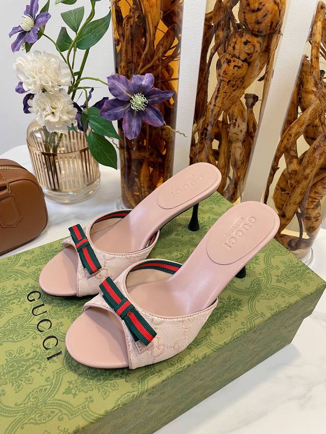 Gucci 2025Ss new sandals, every detail has been carefully crafted, a must-have f