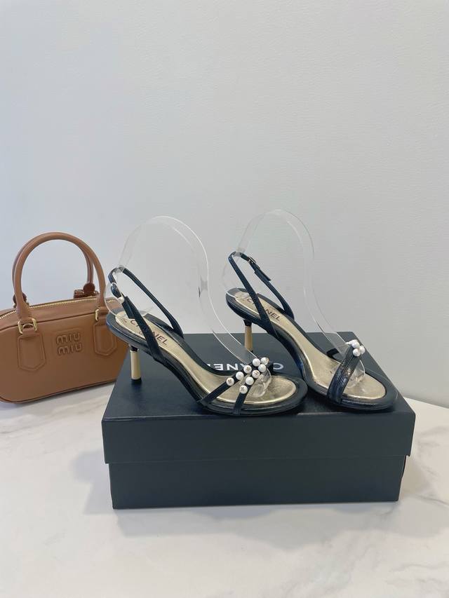 Chanel Pearl Princess Shoes, it's time to buy yourself a pair of comfortable and