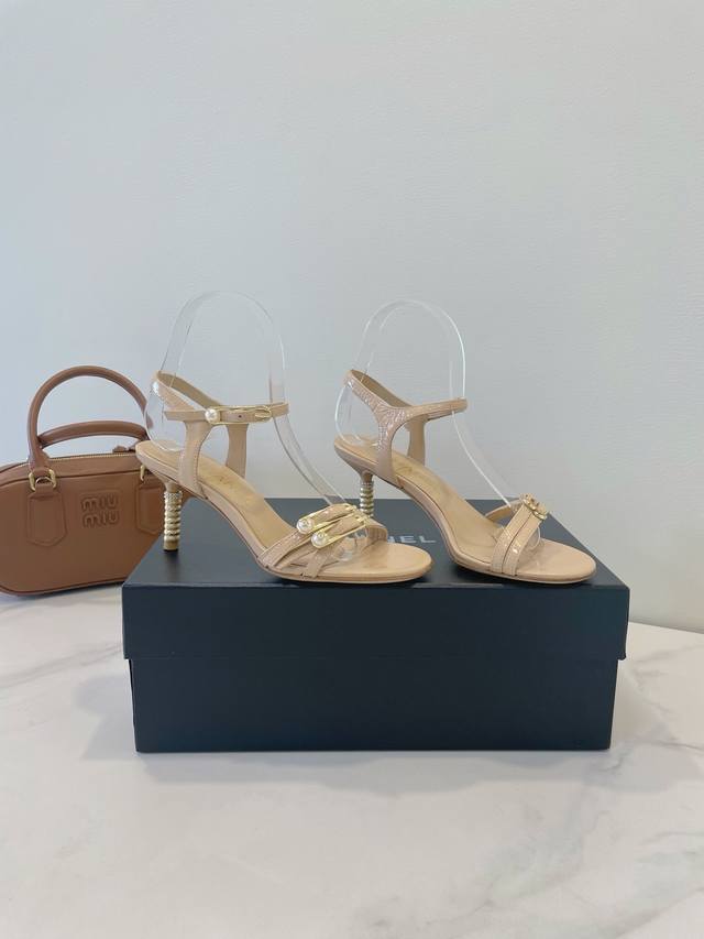 Chanel Chanel 25C new princess style is small and exquisite, the glossiness of t