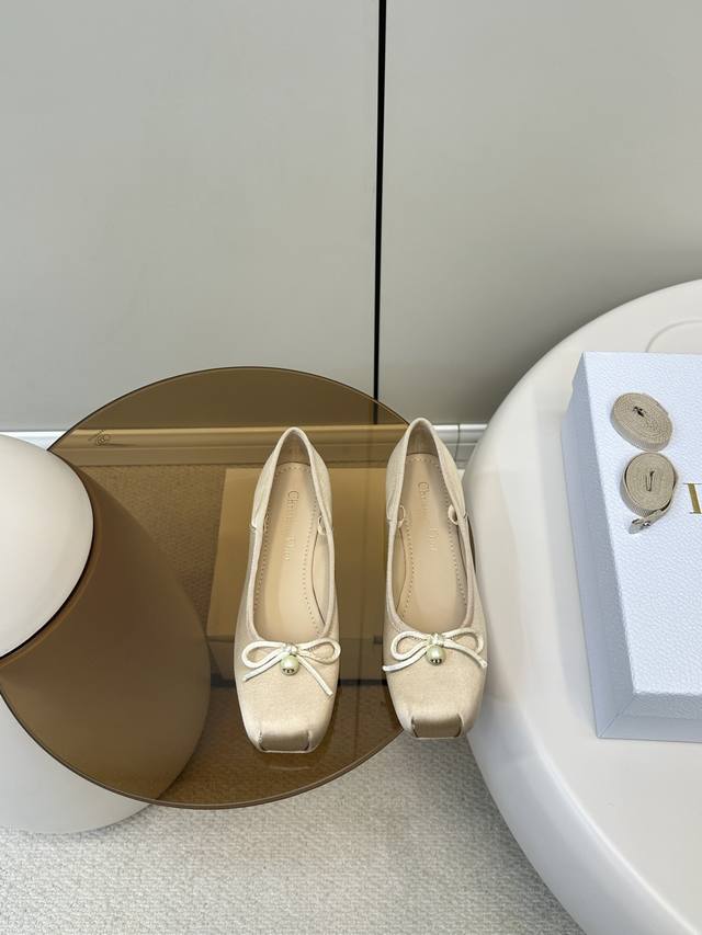 Top quality original shoes with airplane box Dior