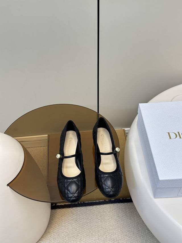 Top quality original with airplane box Dior