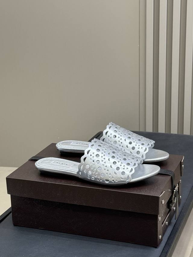 Alaia Ss25 New Arrival