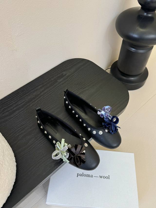 Paloma-Wool 2025 Spring and Summer New Flower Ballet Shoes Riveted Flat Shoes Up