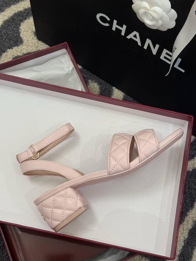 high version Chanel Ss25 Honey slippers sandals series Lambskin material, plaid