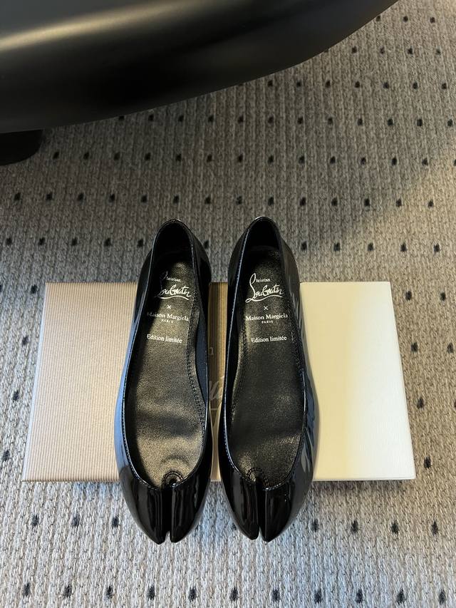 Cl x Maison Margiel* 25Ss split-toe flats Maison Margiela and Christian Loubouti