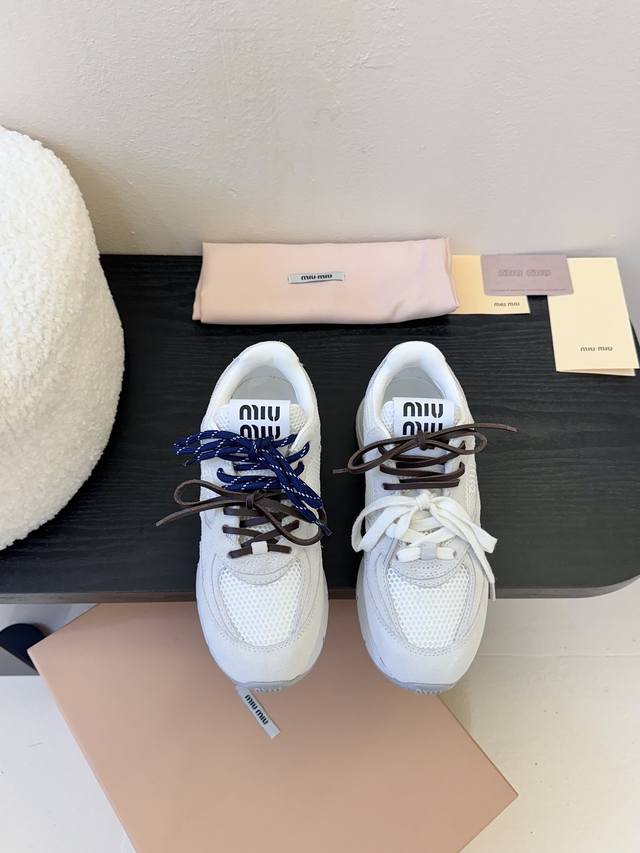 Miumiu X Nb has a new joint sneaker! ! The previous Miu Miu X New Balance joint