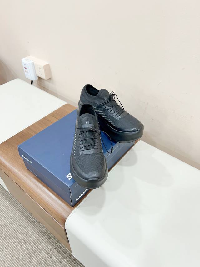 Certified Kawakubo Rei co-branded Salomon height-increasing thick-soled sneakers