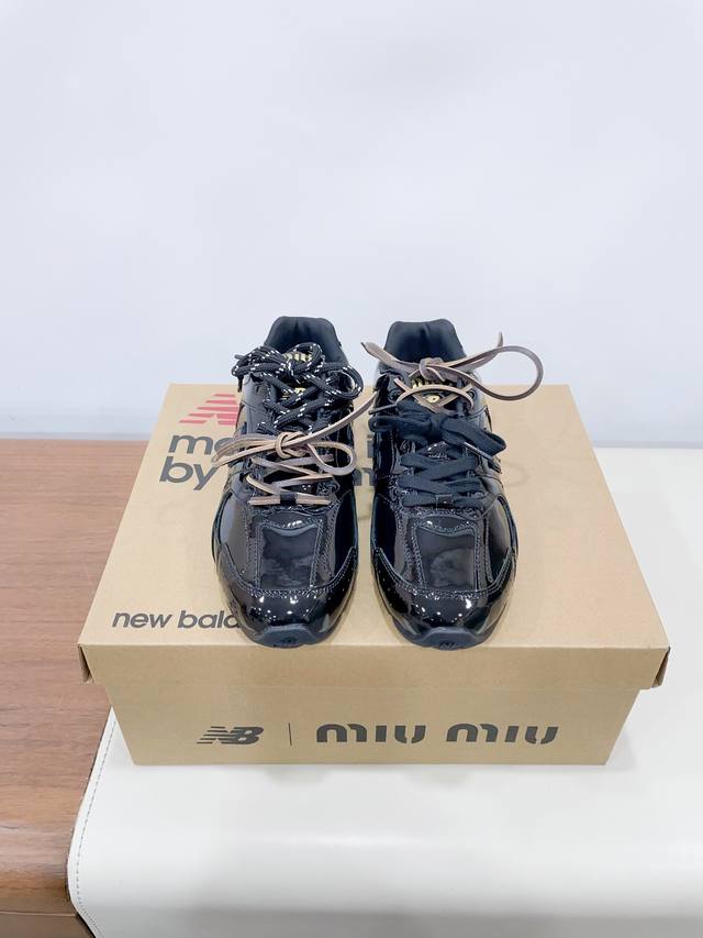 Miumi* X New Balanc* joint model Nb sneakers The Internet has been hyping this m