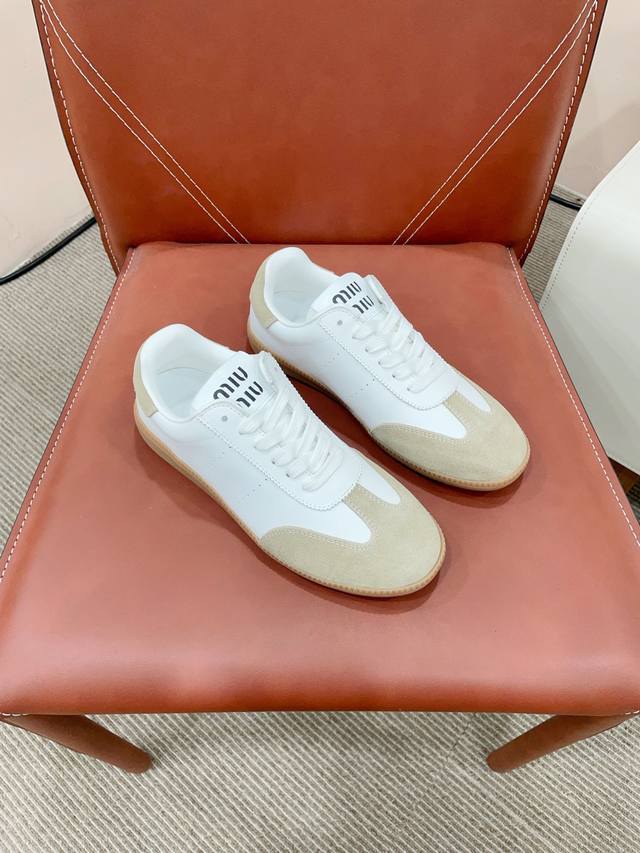 Miumi* 24Ss New Velcro Couple Dexterity Shoes for Autumn and Winter Retro Casual