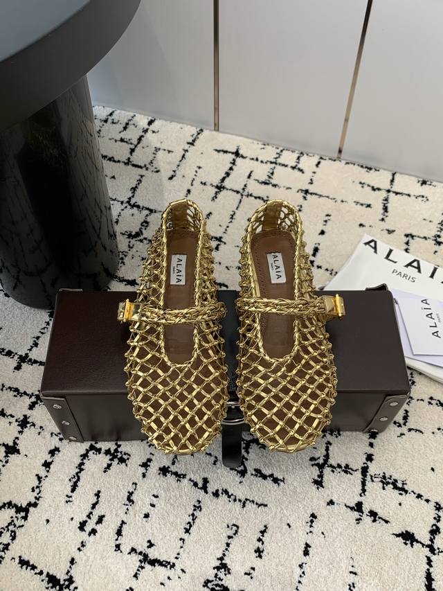 Factory, woven style! Alaia catwalk style flat ballet flat shoes Sweet and cool