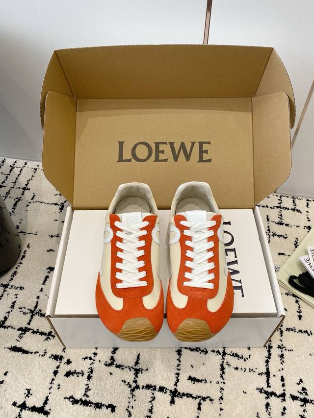 Factory button 10, couple style! Loewe's shoes are very popular this year. This