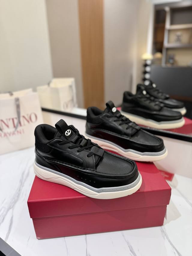 Factory price Pp: Valentino counter new Valentino mid-top new sneakers! Couple m