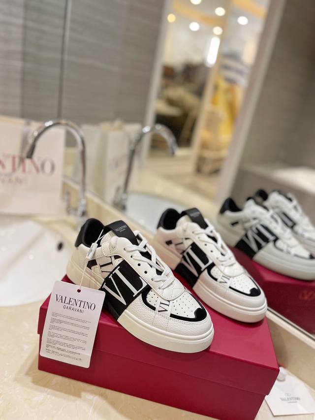 Factory price Valentino Zhang Yixing same style Colorful model shipped, full of