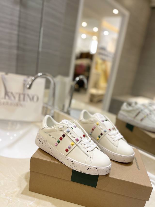 High-end quality Valentino's most classic couple sneakers Original full oil edge