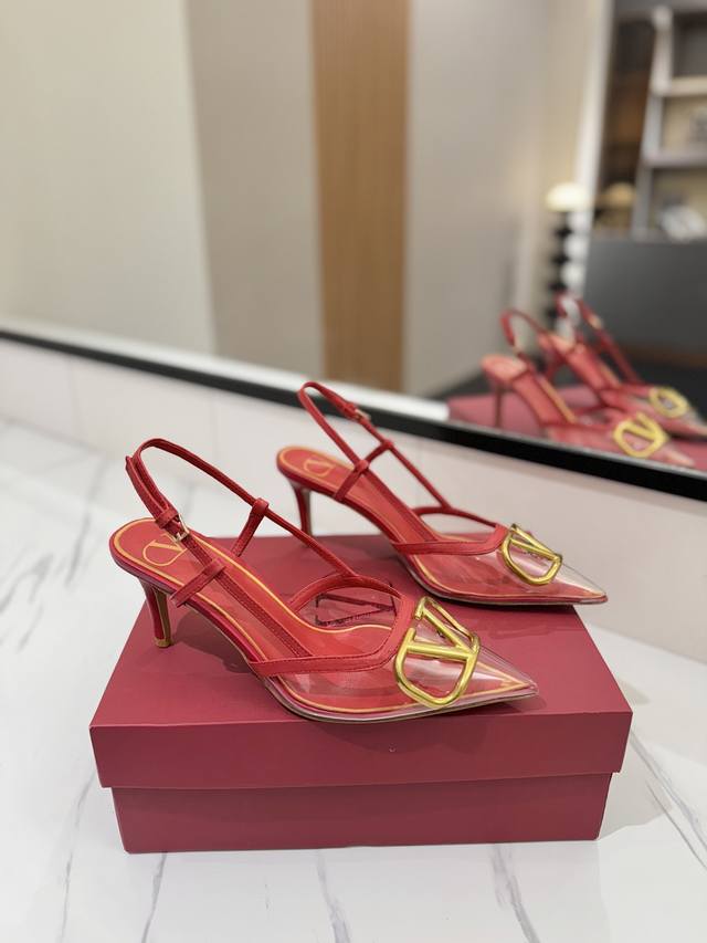 Factory price Pp: Valentino launches a new transparent film series, film-style V