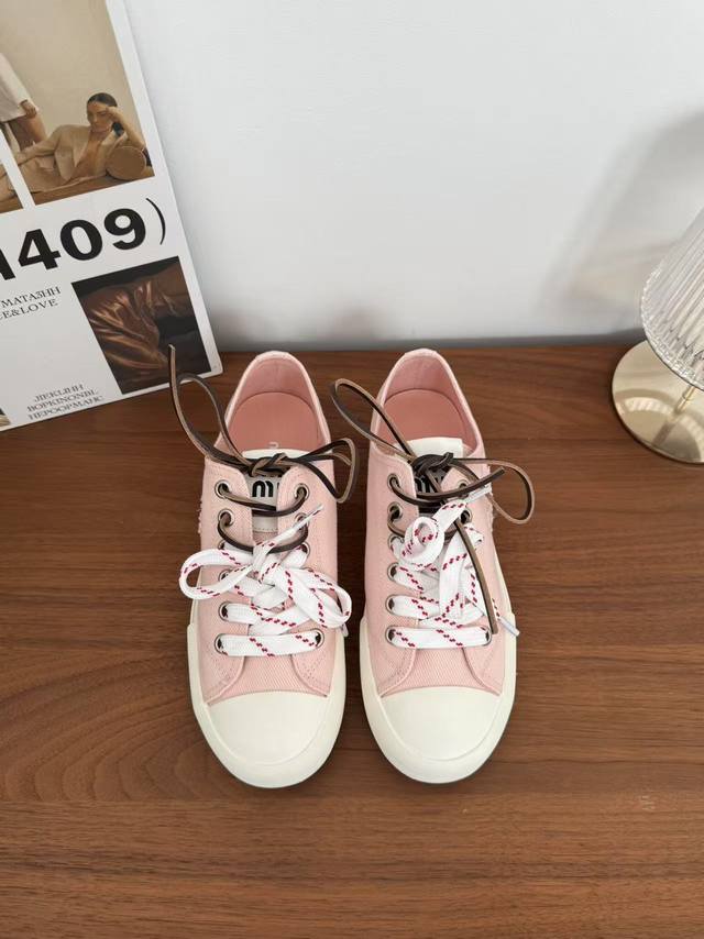 Sngg Introduction: Forrest Gump Biscuit Shoes Retro shape with innovative fabri