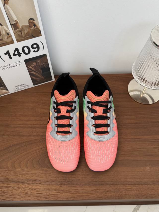 Sngg Introduction Runboot Colorful Sports Shoes The dominance of quiet luxury i