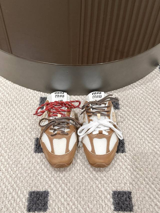 When breathable mesh meets fashionable leather, Miu Miu half-slip sneakers are t