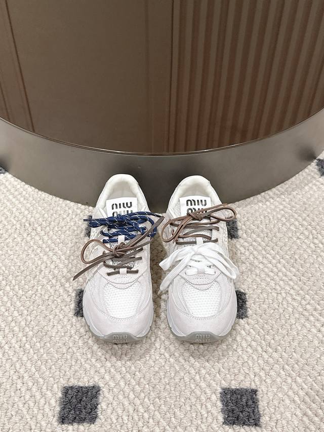 On the fashion stage, Miu Miu sneakers are the dazzling protagonists. The black