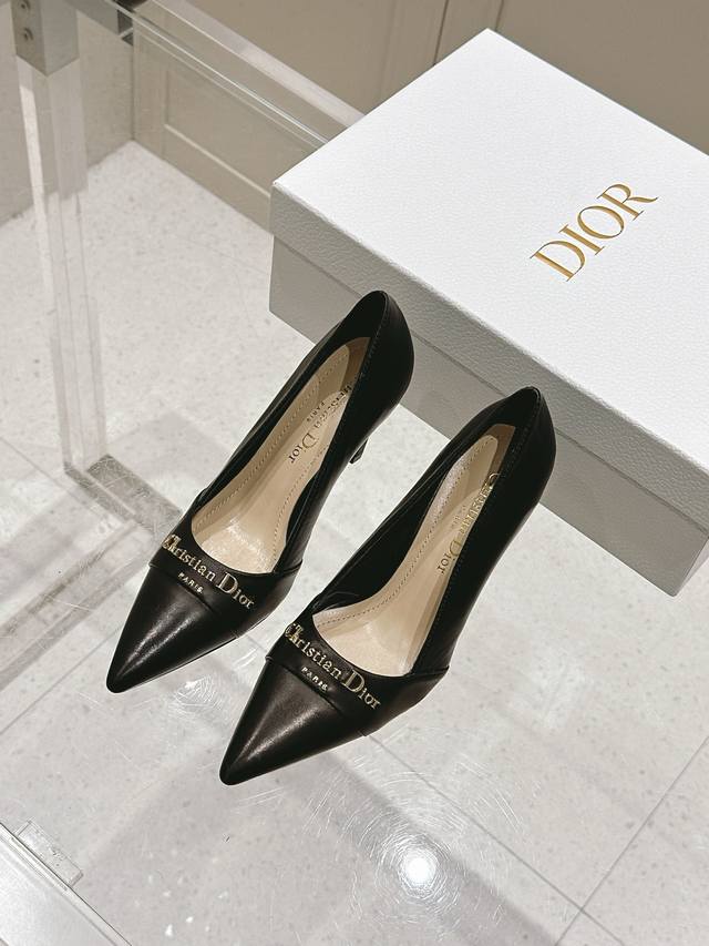 Exclusive top version Dior*Dior 2025Vs new single shoe series Pointed letter buc