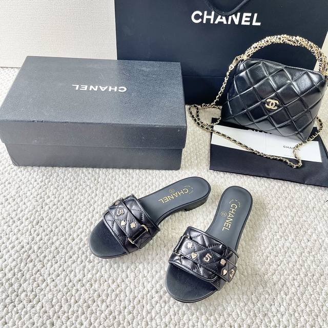Chanel Chanel new small home hardware buckle flat sandals Regular size: 35-39 Cu