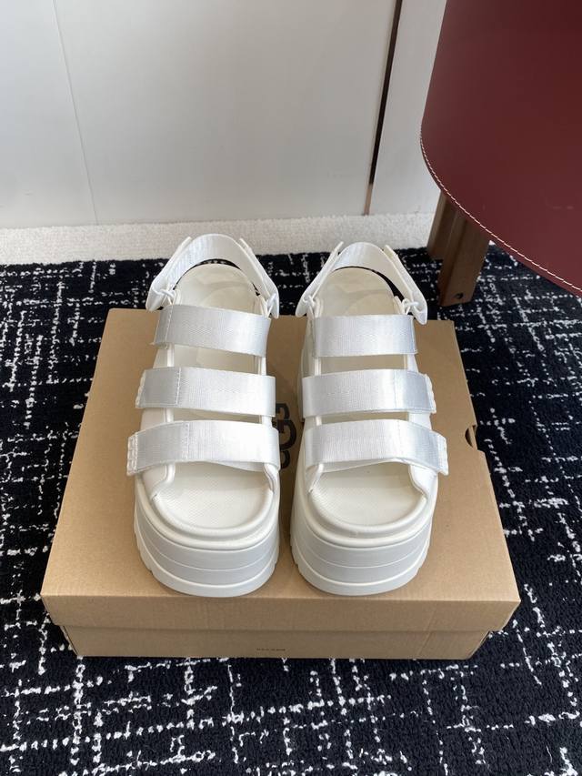 Purchasing-level Ugg 25Ss New summer thick-soled small internet celebrity sandal