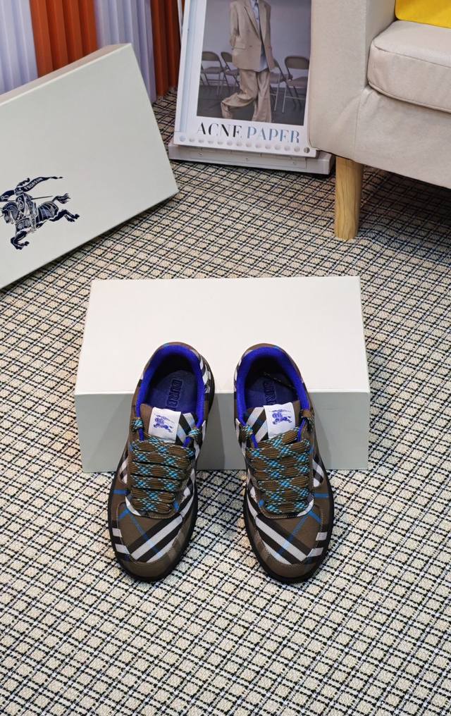 Burberry's new warhorse check casual sneakers. New terrace casual sneakers. Burb