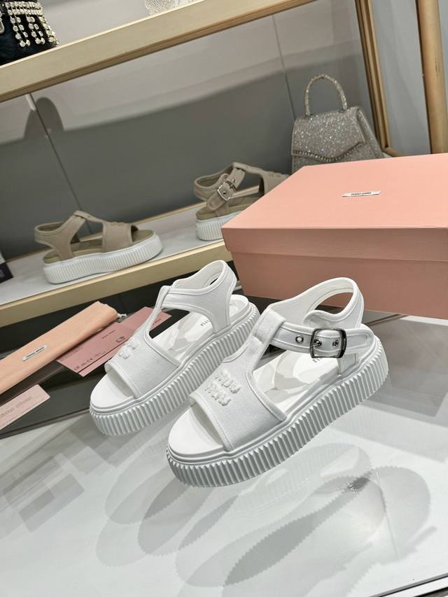 This season's Miumiu women's sandals are love poems for the toes! The original i