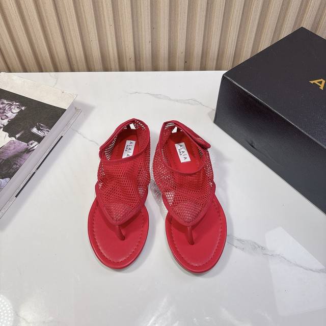 Alaia 2025Vs Summer Sandals Collection Retro Flip Flops Exquisite and elegant, b