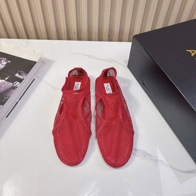Alaia 2025Vs Summer Sandals Series Retro flat sandals Exquisite and elegant, but