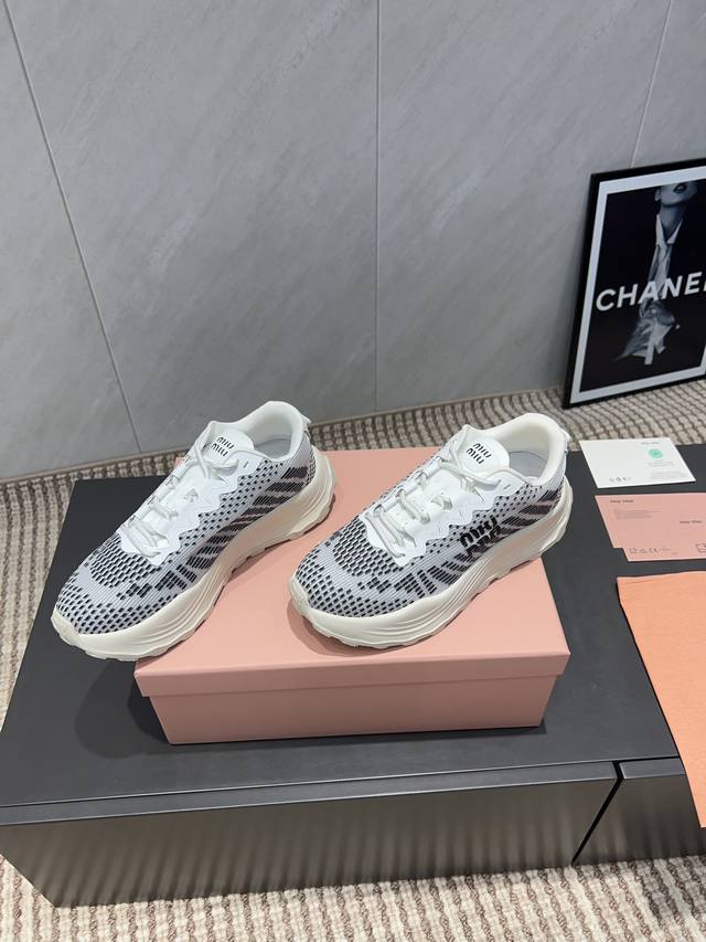 Factory: Exclusive top version for couples Miu Miu 2025Vs latest hit casual shoe