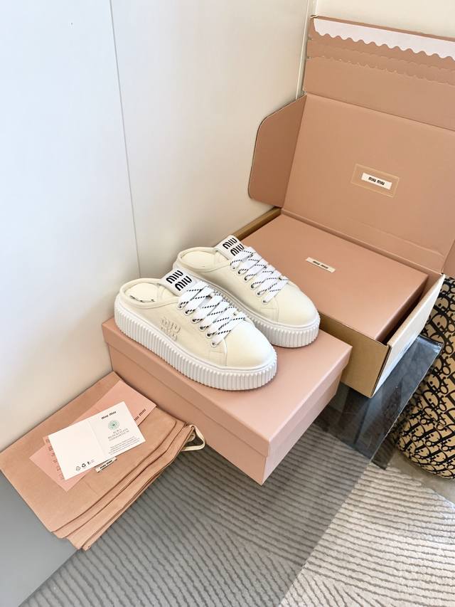 Factory price P, Miumiu purchasing level New 25A canvas sneakers This pair of sh