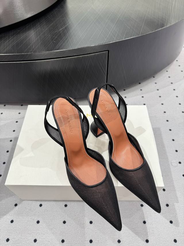 Fashionable catwalk style,