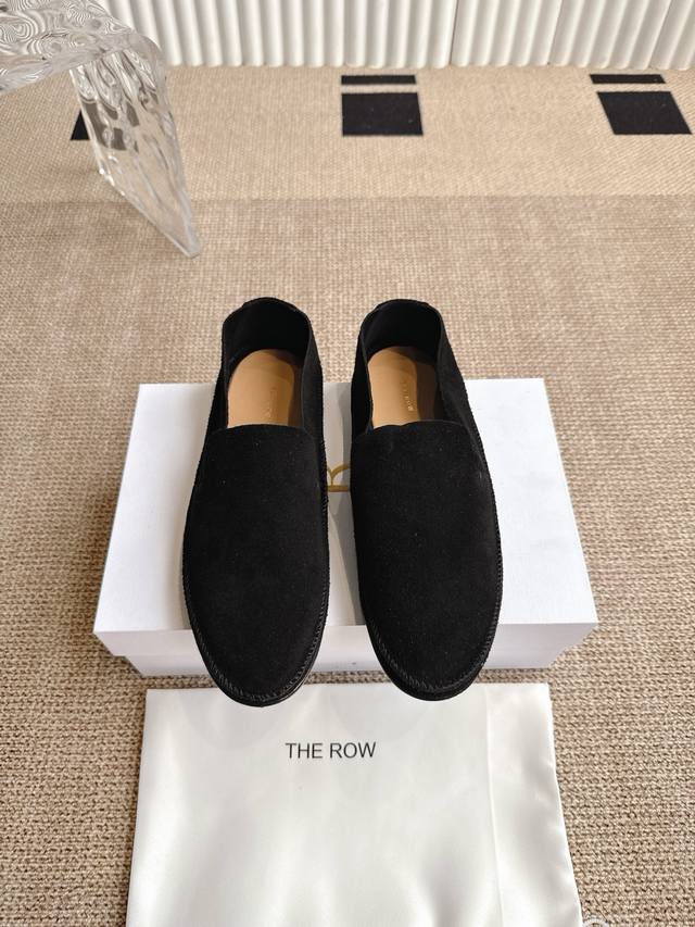 The Row 25 Spring and Summer new flat shoes, dancing shoes, grandma shoes It is