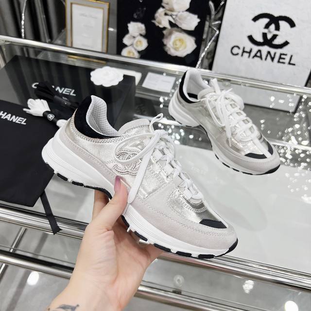 Chanel official website synchronizes 2025 new high version Chanel top casual sho