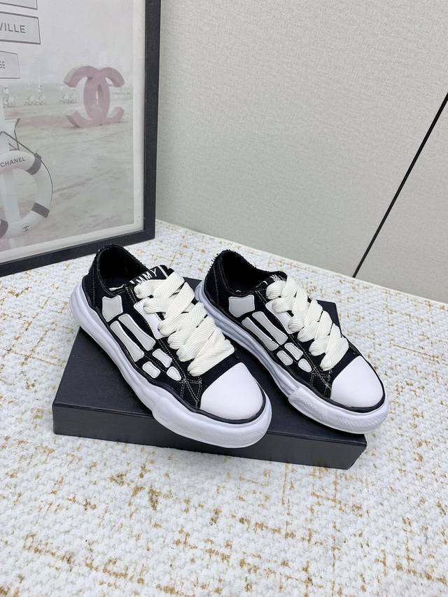 Factory high version Mmyx co-branded Amiri couple bone shoes The designer's bold