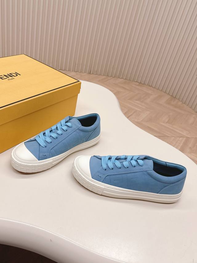 new leather embossed Fendi 2025 new sneakers casual sports shoes classic Ff old