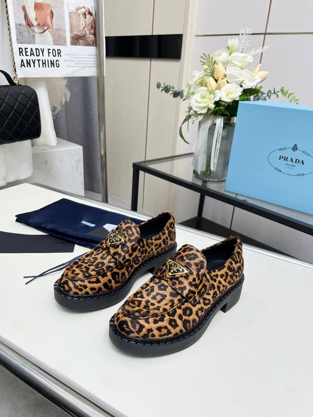 Prada thick-soled retro cow tendon sole triangle logo loafers Fashion thick-sole